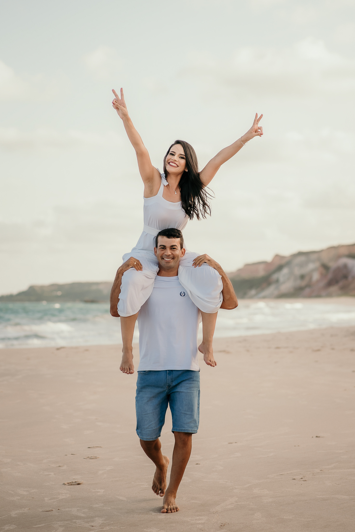 praia de coqueirinho, ensaio casal, pré wedding, pré casamento, João Pessoa, fotografo de casamento, fotos espontâneas, fotos de casal, pré wedding na praia, ensaio de casal na praia,