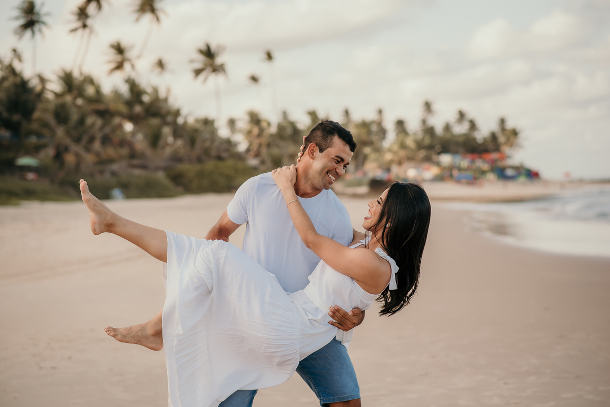 praia de coqueirinho, ensaio casal, pré wedding, pré casamento, João Pessoa, fotografo de casamento, fotos espontâneas, fotos de casal, pré wedding na praia, ensaio de casal na praia,