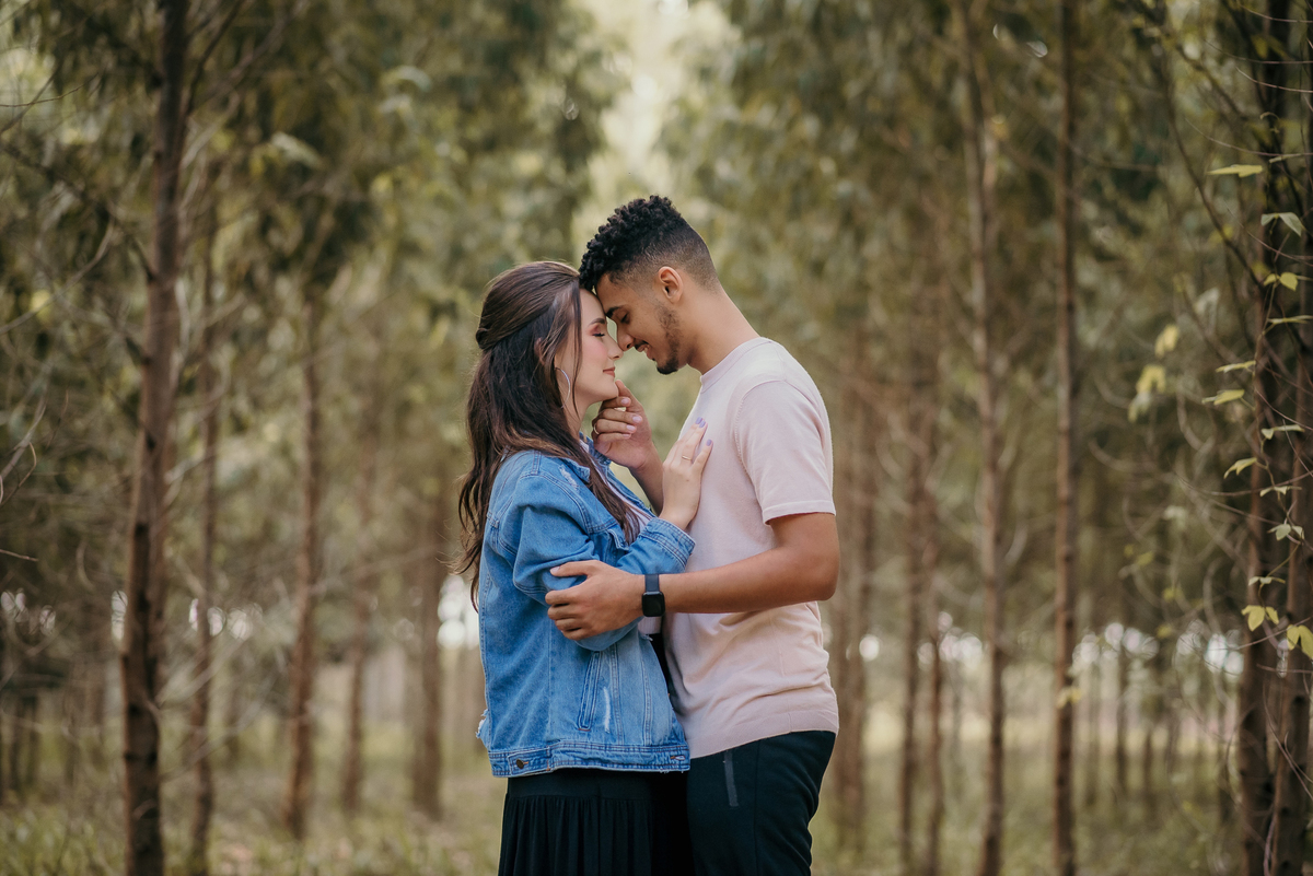 Eucaliptos de Lucena, Eucaliptos Br 101, ensaio casal, ensaio pré wedding, barra de gramame, fotos de casal no campo, fotos de pré wedding na praia, por do sol,