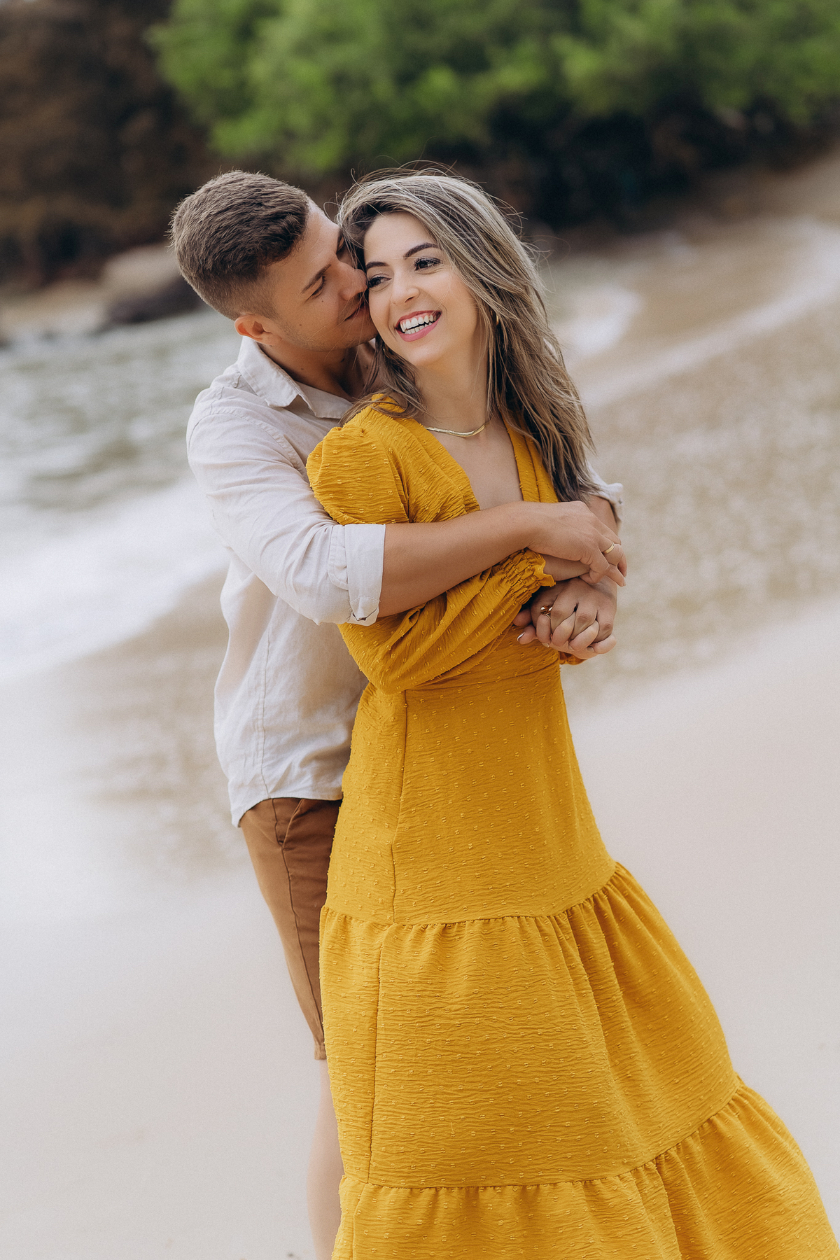 pré wedding, praia de tambaba, ensaio casal praia de tambaba, fotos ao nascer do sol, João Pessoa, litoral sul da paraíba, fotos espontâneas, fotos de pré wedding na praia, pra de coqueirinho,