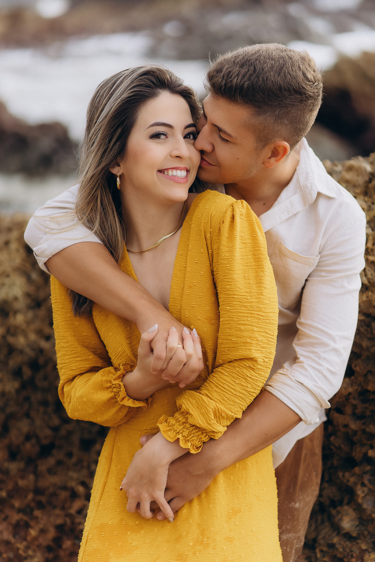 pré wedding, praia de tambaba, ensaio casal praia de tambaba, fotos ao nascer do sol, João Pessoa, litoral sul da paraíba, fotos espontâneas, fotos de pré wedding na praia, pra de coqueirinho,