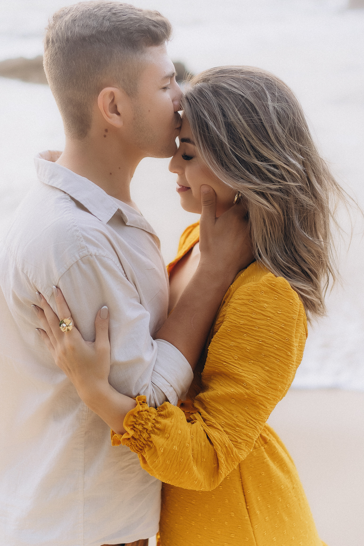 pré wedding, praia de tambaba, ensaio casal praia de tambaba, fotos ao nascer do sol, João Pessoa, litoral sul da paraíba, fotos espontâneas, fotos de pré wedding na praia, pra de coqueirinho,