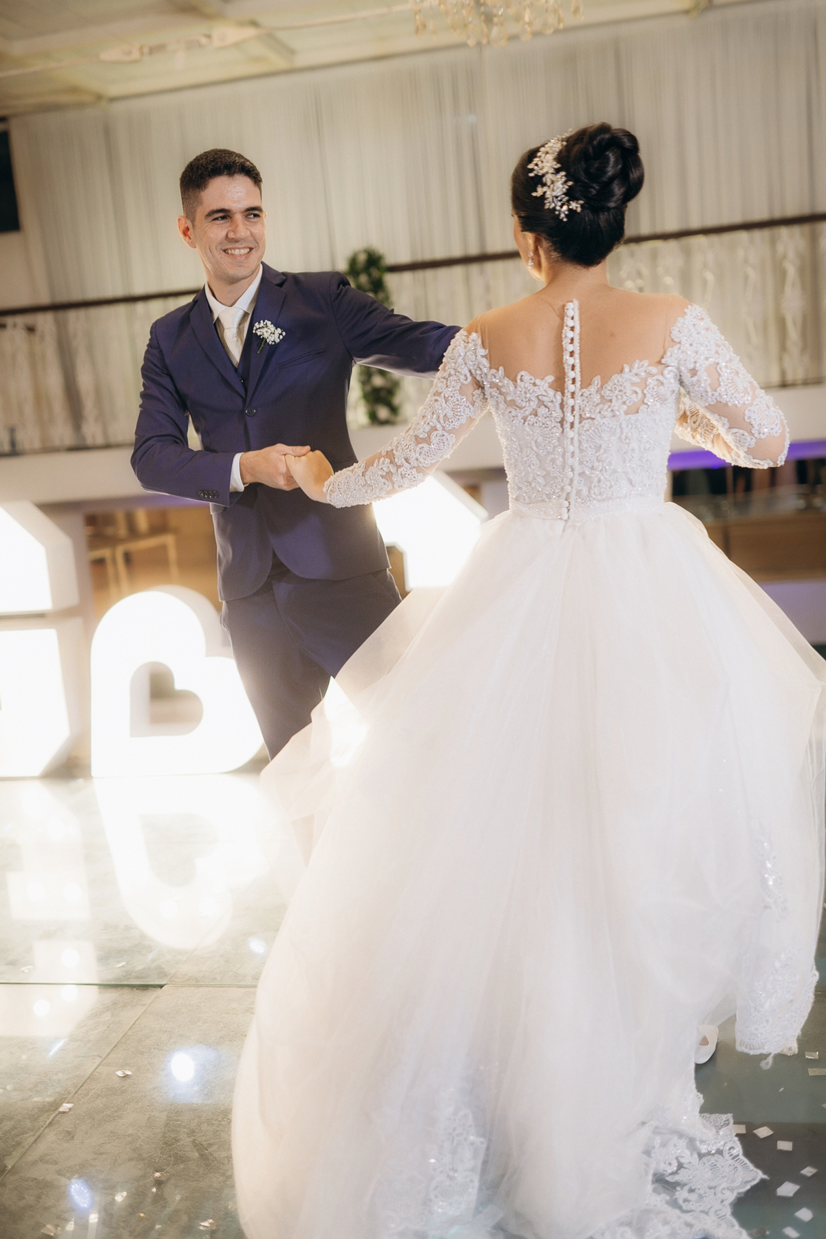 casamento de dia, lá tertulia, João Pessoa, Lá Tertulia recepções, beijo de casamento, saída dos noivos , fotos do casal, fotos da noiva, dança dos noivos,