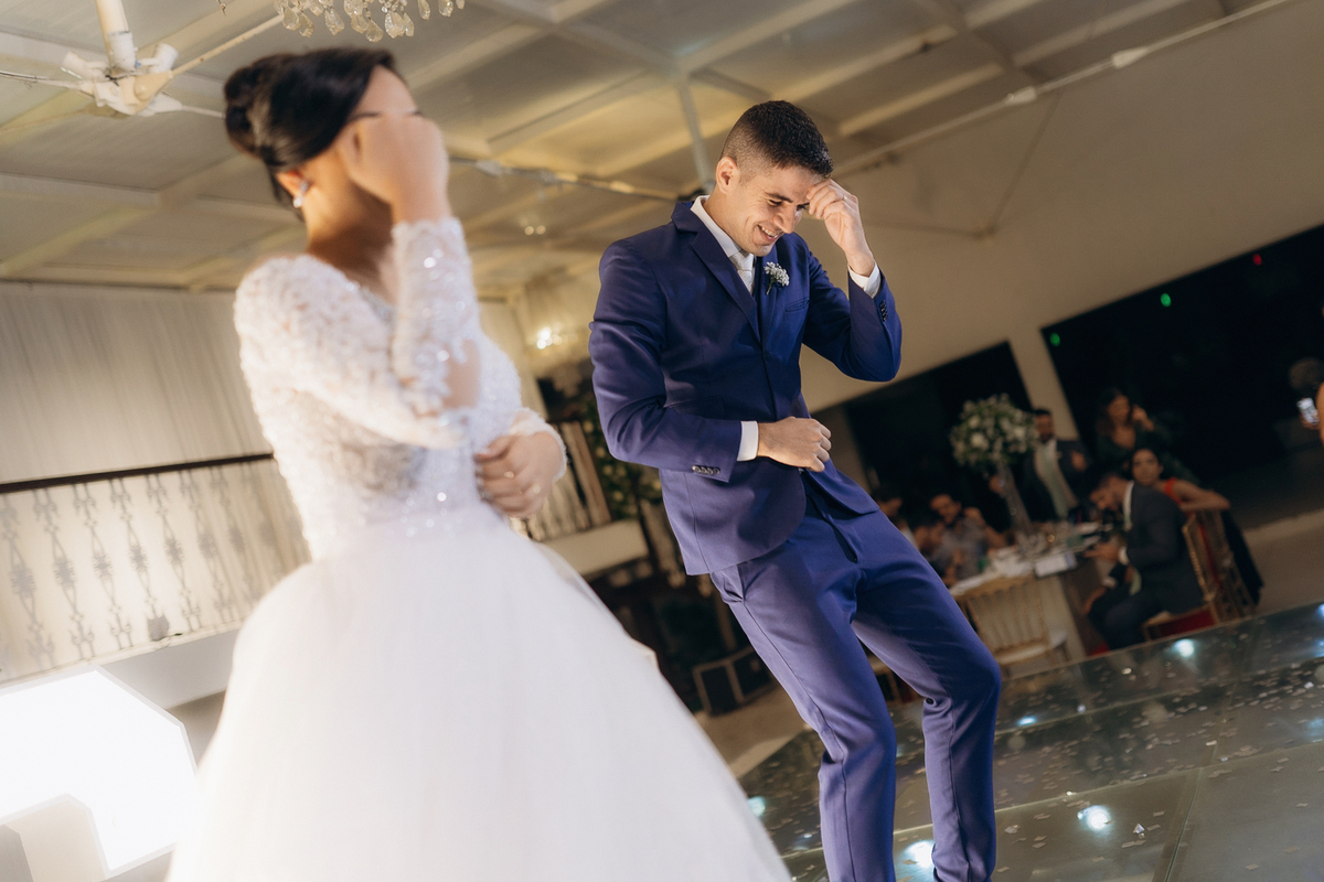 casamento de dia, lá tertulia, João Pessoa, Lá Tertulia recepções, beijo de casamento, saída dos noivos , fotos do casal, fotos da noiva, dança dos noivos, valsa dos noivos