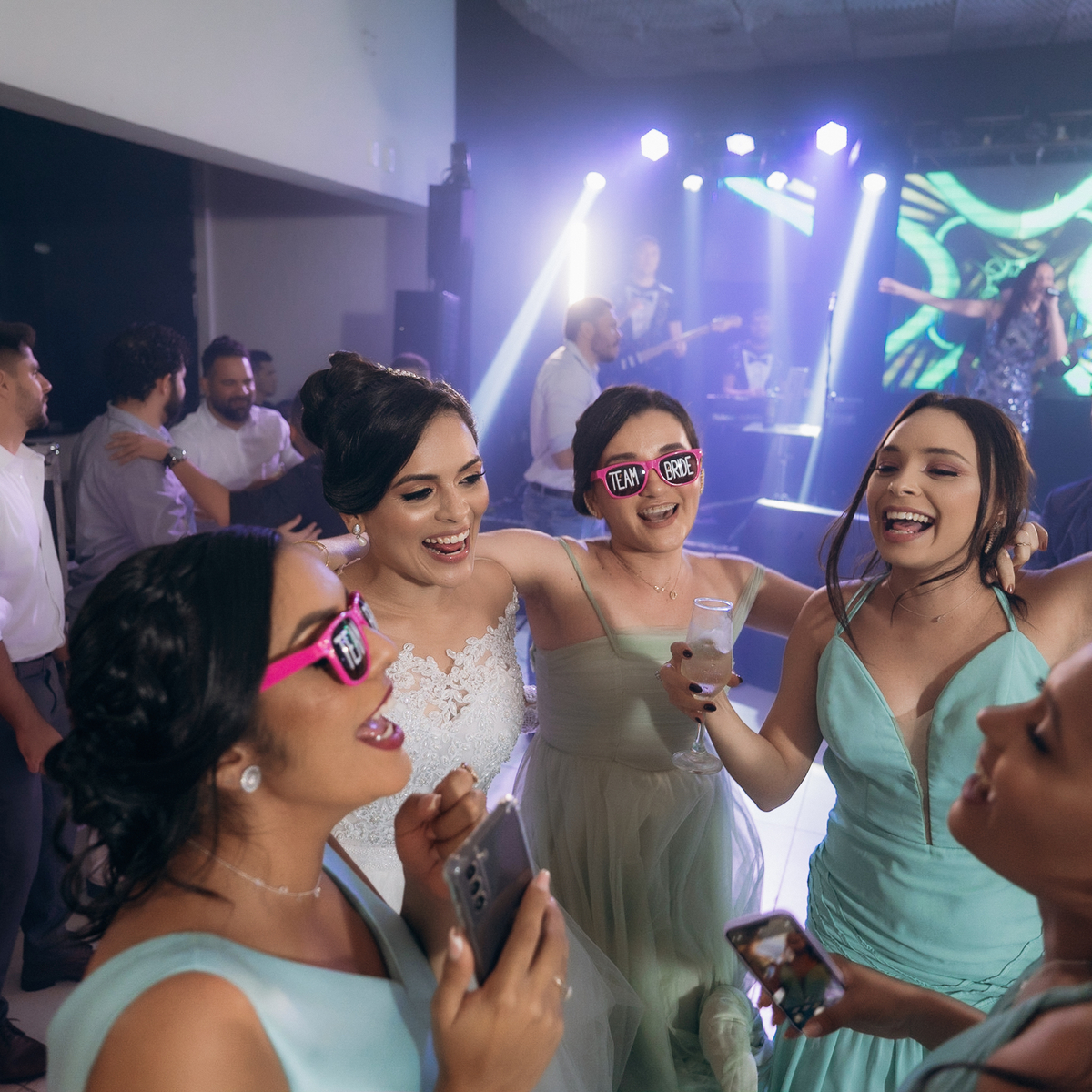 casamento de dia, lá tertulia, João Pessoa, Lá Tertulia recepções, beijo de casamento, saída dos noivos , fotos do casal, fotos da noiva, dança dos noivos, valsa dos noivos, festa de casamento,