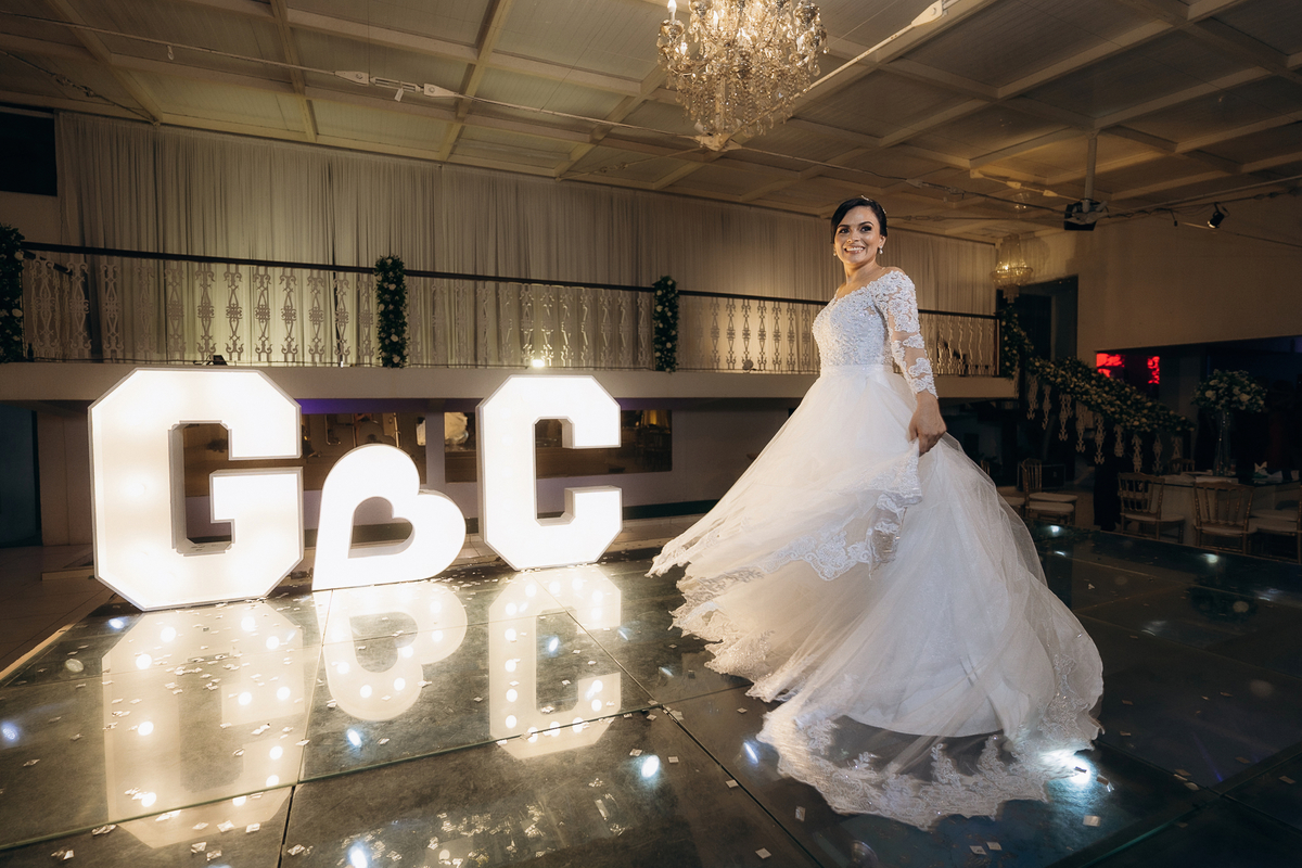 casamento de dia, lá tertulia, João Pessoa, Lá Tertulia recepções, beijo de casamento, saída dos noivos , fotos do casal, fotos da noiva, dança dos noivos, valsa dos noivos, festa de casamento,