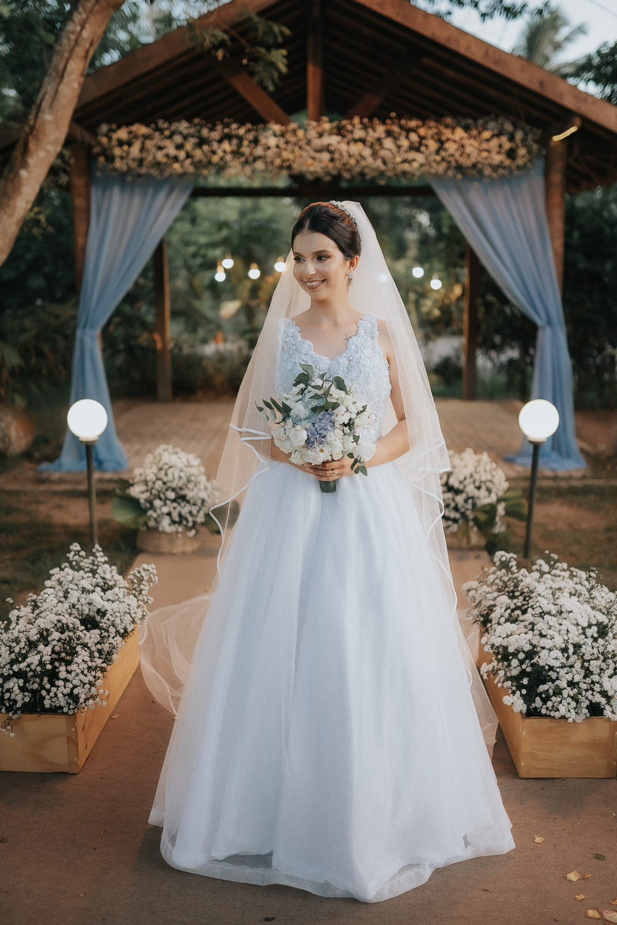 granja vitória, casamento de dia, casamento ao ar livre, fotos espontâneas, Santa Rita, João Pessoa, fotografo em João Pessoa, casamento no por do sol, Thais Mendonça cerimonialista, fotos criativas com padrinhos, fotos com os noivos, fotos da noiva,