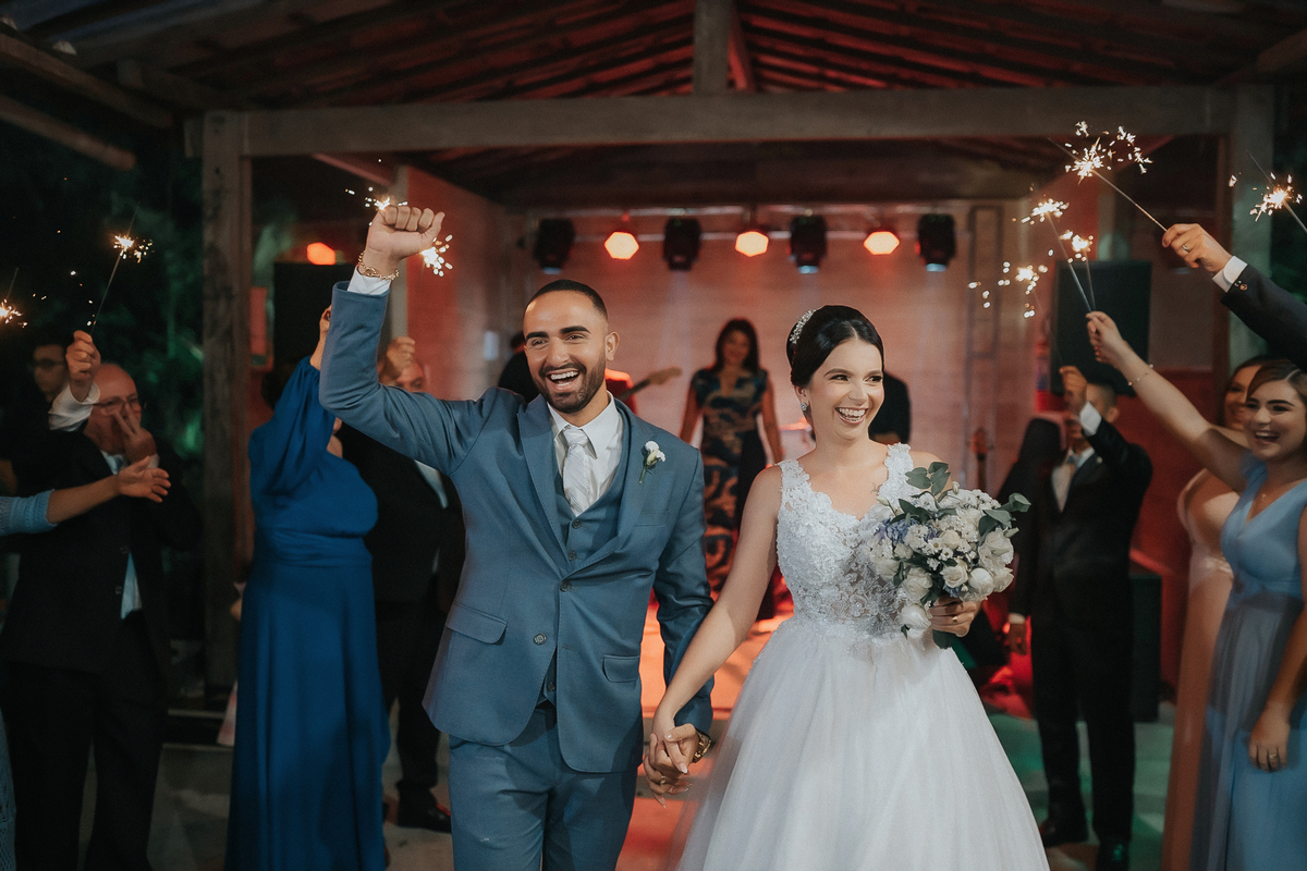granja vitória, casamento de dia, casamento ao ar livre, fotos espontâneas, Santa Rita, João Pessoa, fotografo em João Pessoa, casamento no por do sol, Thais Mendonça cerimonialista, fotos criativas com padrinhos, fotos com os noivos, fotos da noiva,