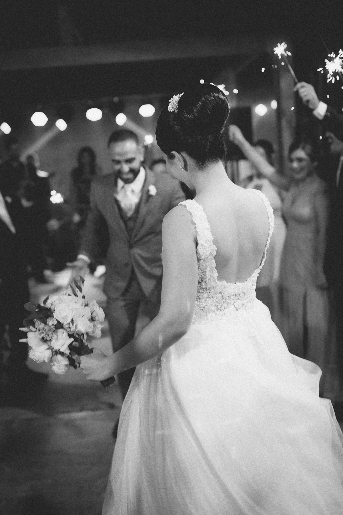 granja vitória, casamento de dia, casamento ao ar livre, fotos espontâneas, Santa Rita, João Pessoa, fotografo em João Pessoa, casamento no por do sol, Thais Mendonça cerimonialista, fotos criativas com padrinhos, fotos com os noivos, fotos da noiva,