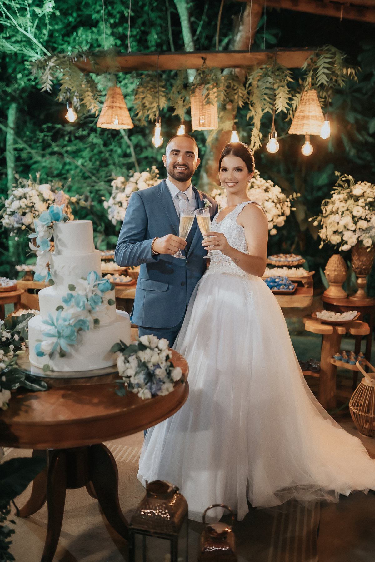 granja vitória, casamento de dia, casamento ao ar livre, fotos espontâneas, Santa Rita, João Pessoa, fotografo em João Pessoa, casamento no por do sol, Thais Mendonça cerimonialista, fotos criativas com padrinhos, fotos com os noivos, fotos da noiva,