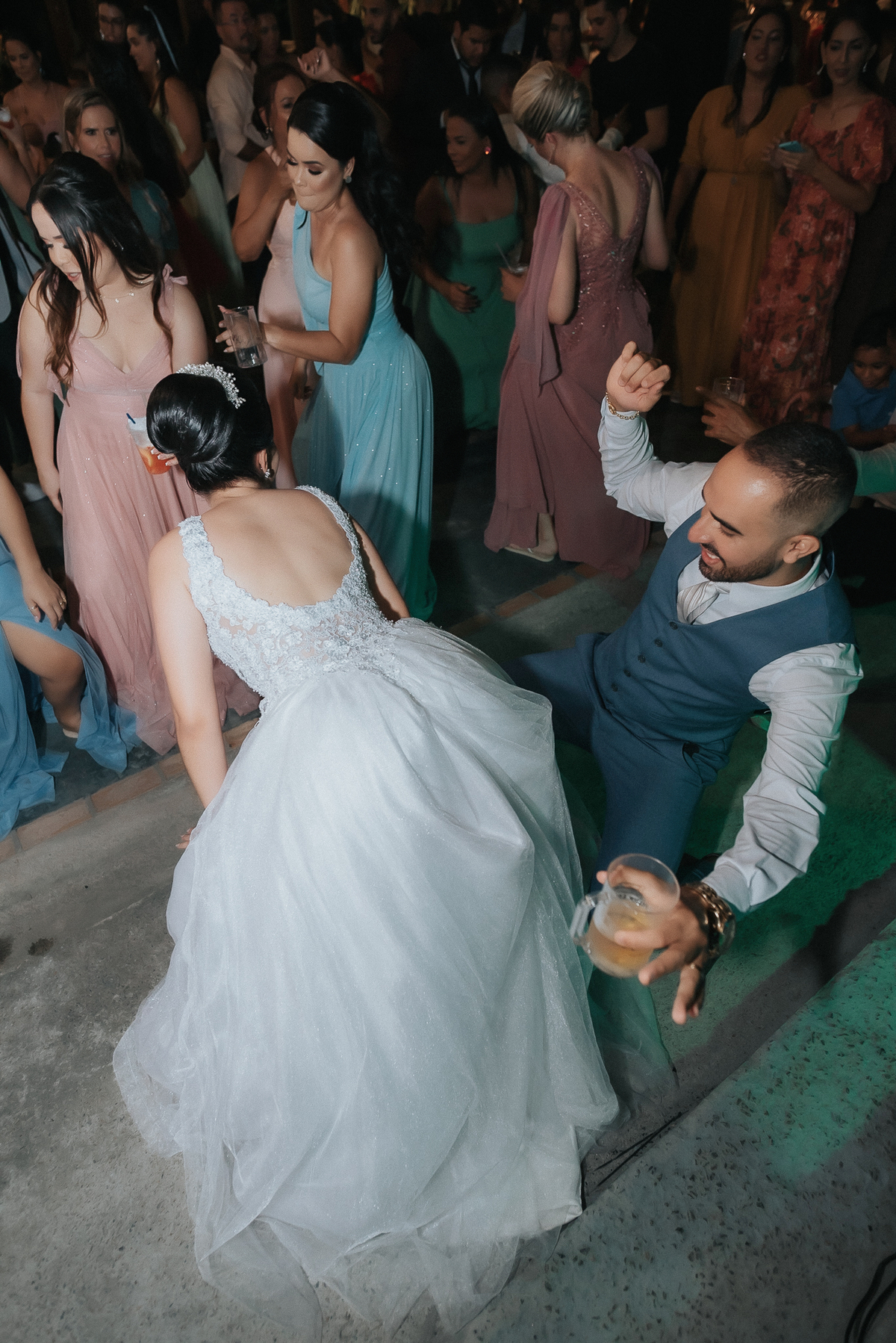 granja vitória, casamento de dia, casamento ao ar livre, fotos espontâneas, Santa Rita, João Pessoa, fotografo em João Pessoa, casamento no por do sol, Thais Mendonça cerimonialista, fotos criativas com padrinhos, fotos com os noivos, fotos da noiva,