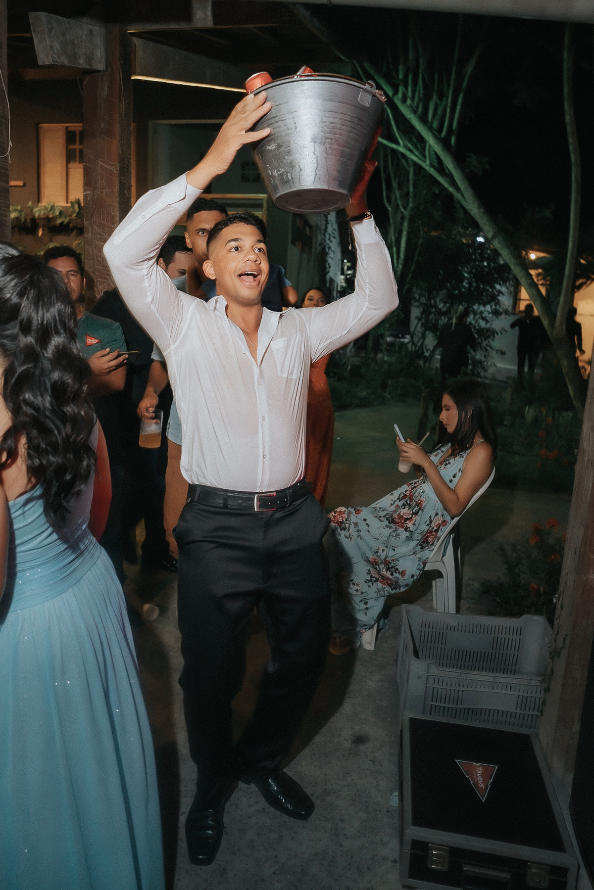 granja vitória, casamento de dia, casamento ao ar livre, fotos espontâneas, Santa Rita, João Pessoa, fotografo em João Pessoa, casamento no por do sol, Thais Mendonça cerimonialista, fotos criativas com padrinhos, fotos com os noivos, fotos da noiva,