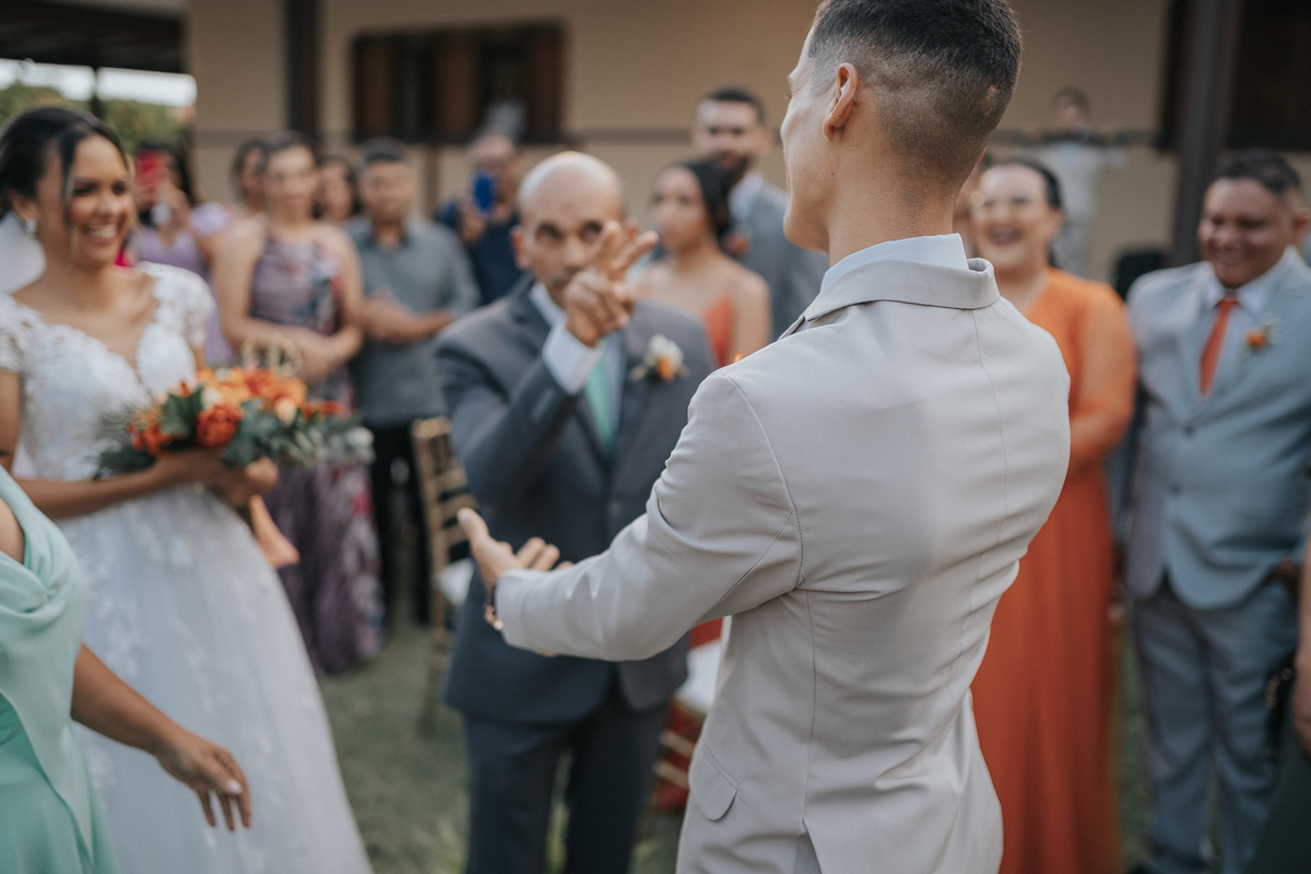 casamento de dia, porto castelo, Santa Rita,  momento de emoção no casamento, cerimonia de casamento de dia,  entrada da noiva