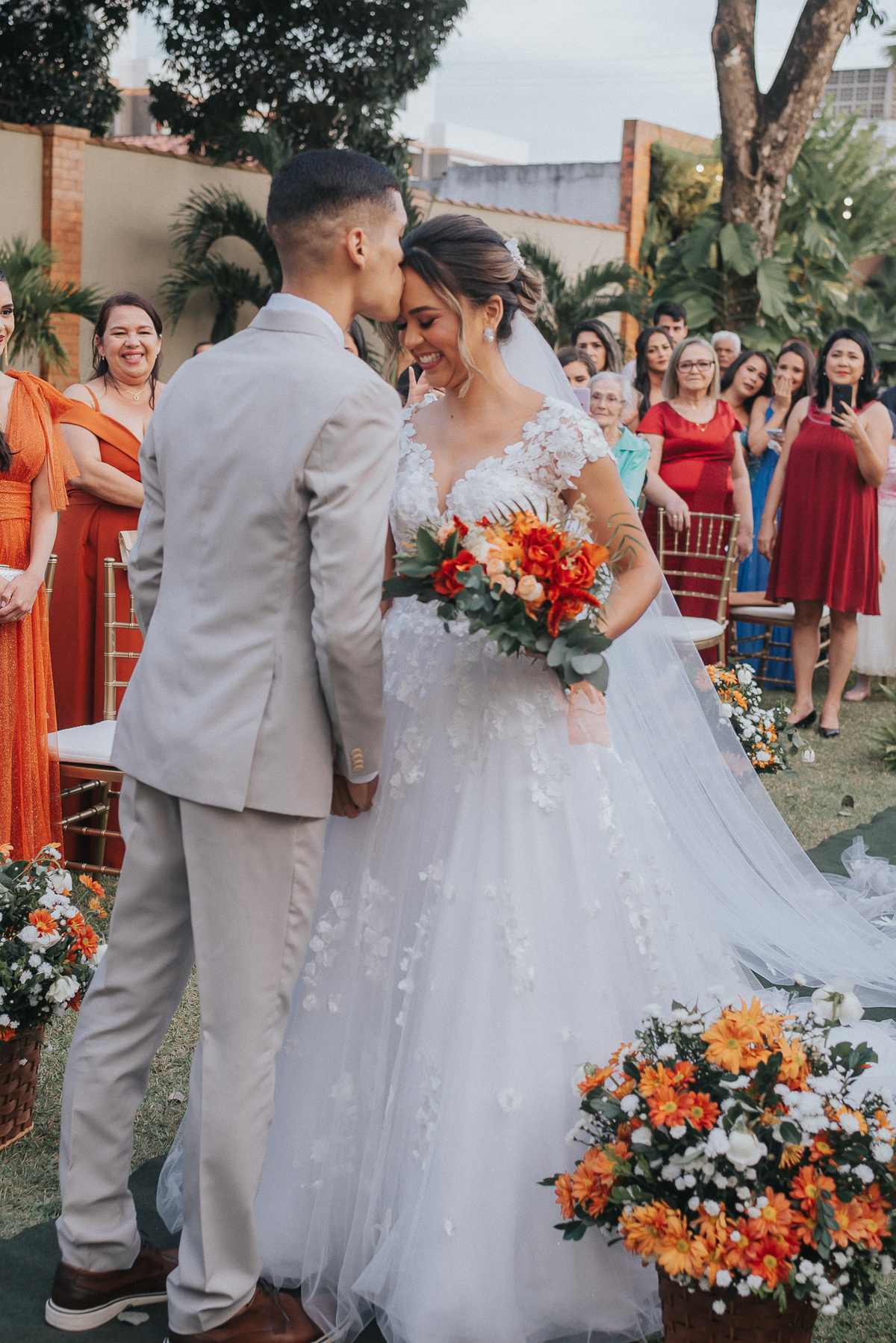 casamento de dia, porto castelo, Santa Rita,  momento de emoção no casamento, cerimonia de casamento de dia,  entrada da noiva