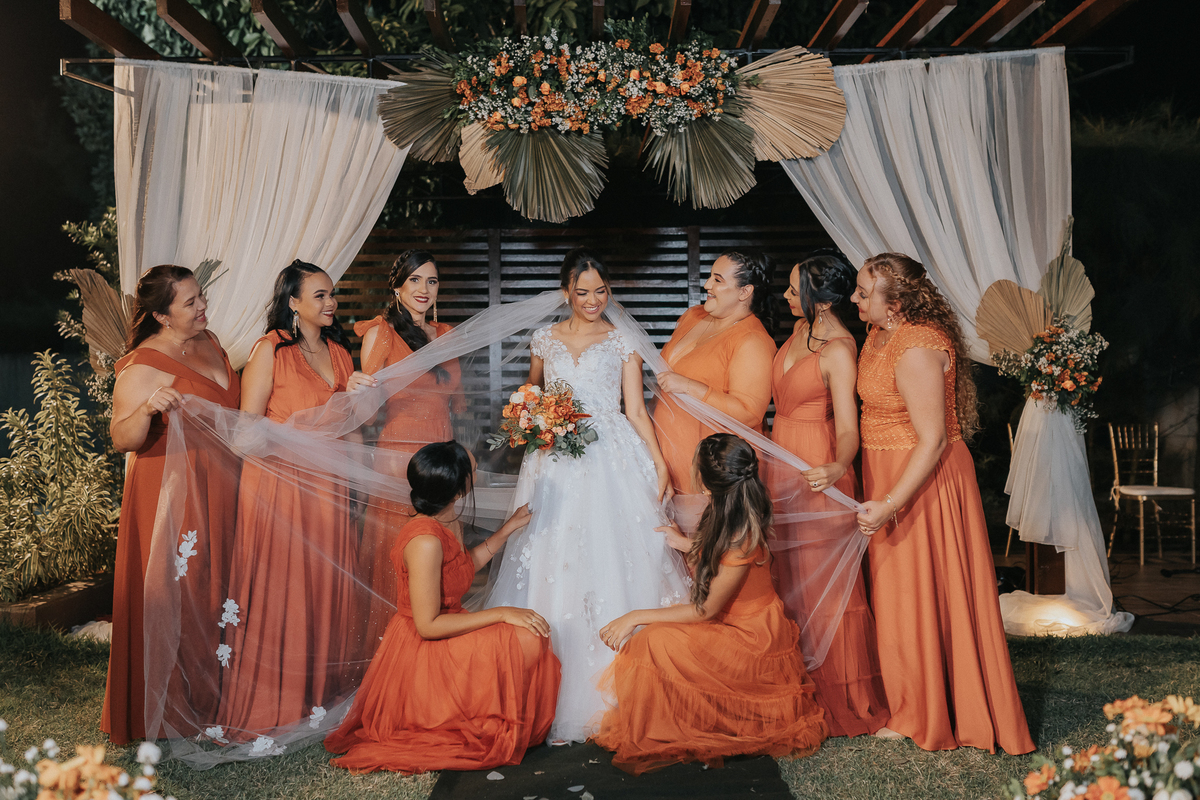 casamento de dia, porto castelo, Santa Rita,  momento de emoção no casamento, cerimonia de casamento de dia, fotos com padrinhos,