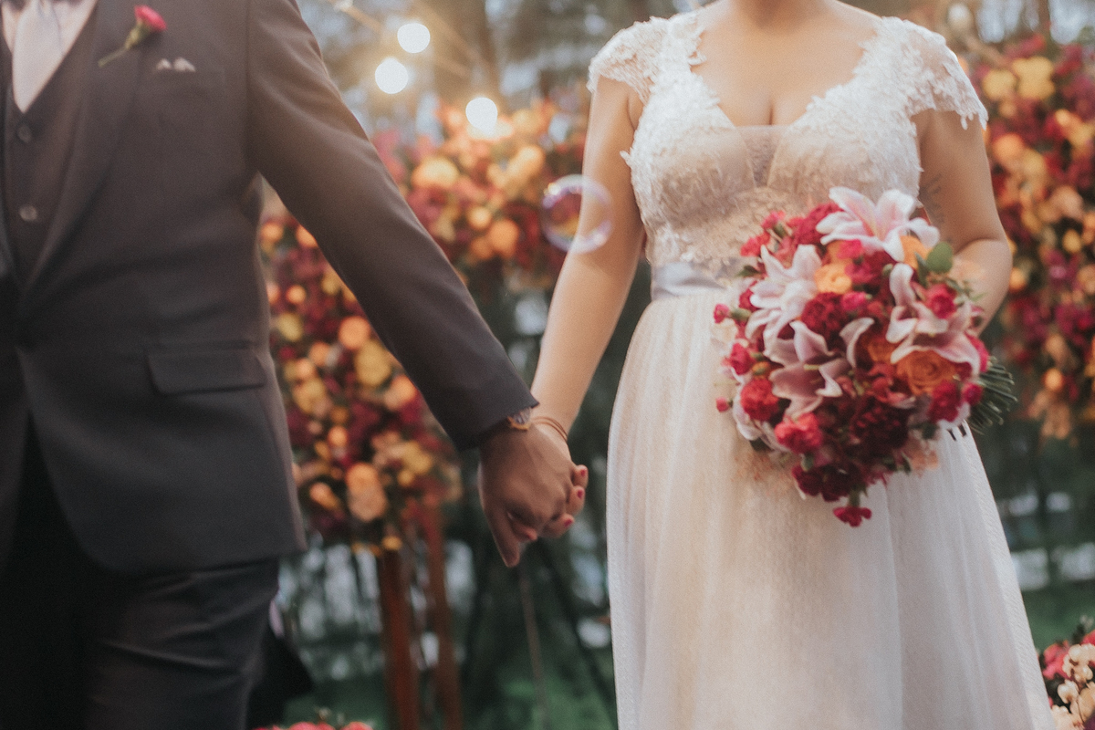 casamento de dia, praia de cabo branco, solar cabo branco, João Pessoa, casare cerimonial, michelle rosenstock, casamento emocionante, noivos emocionados, bolhas de sabão, saída dos noivos com bolha de sabão,