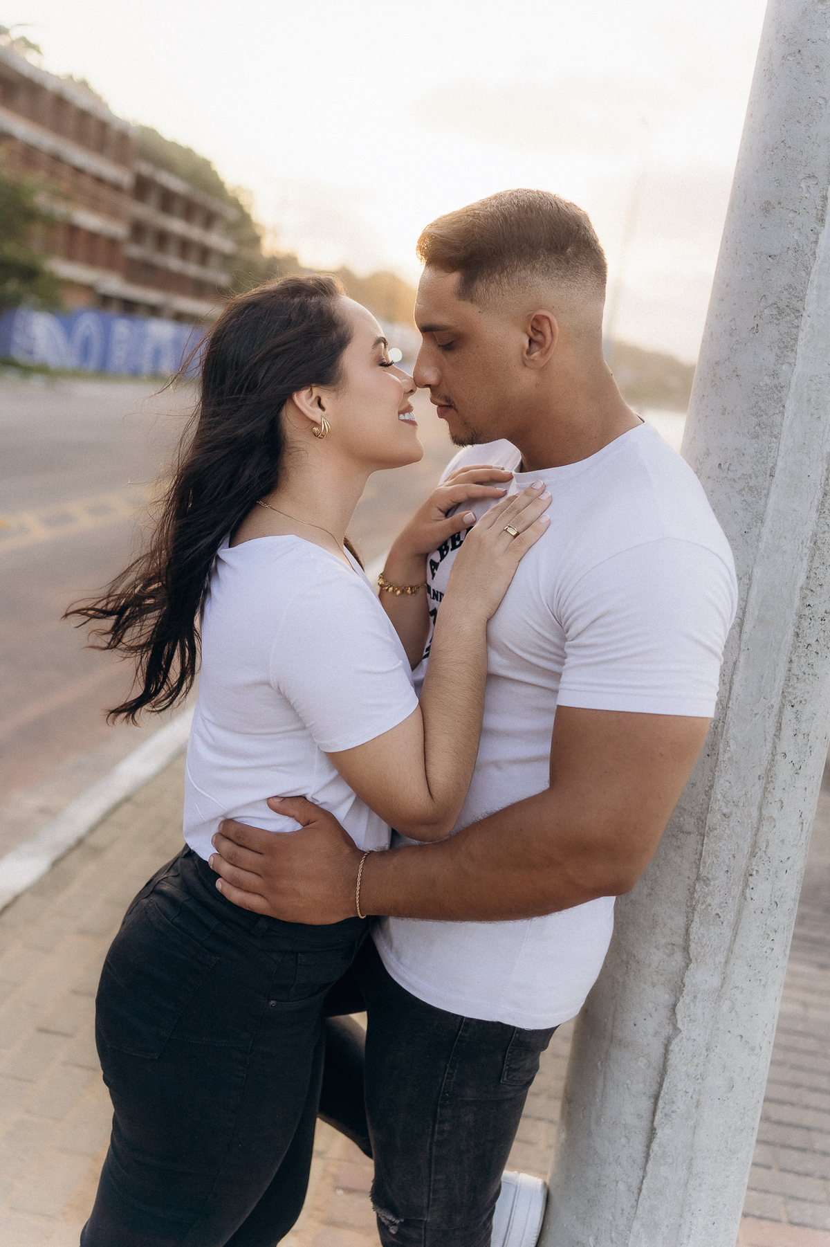 pre wedding ao ar livre em João Pessoa, pré wedding praia do cabo branco, por do sol, praia do cabo branco, pré casamento, ensaio casal, solar cabo branco recepções, João Pessoa, Daniel Araujo fotografia,