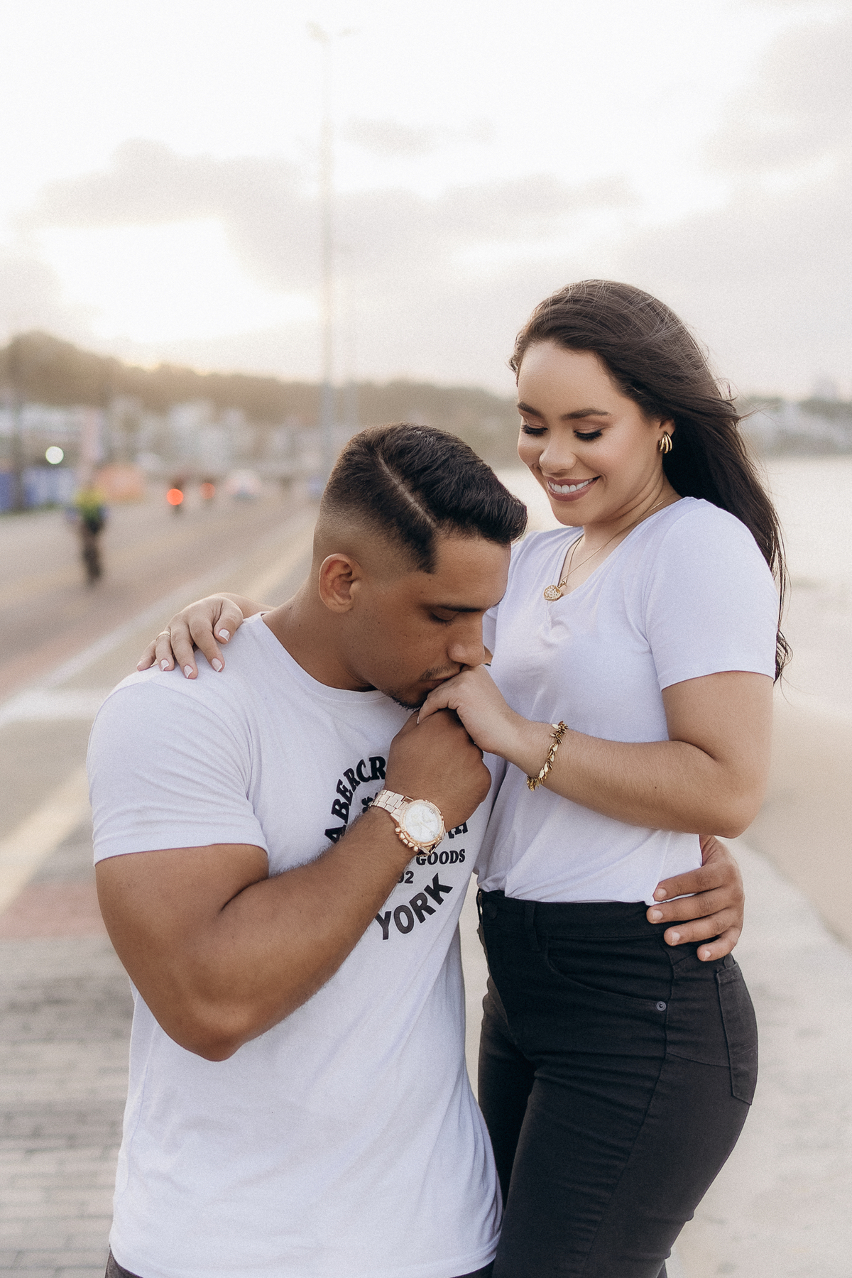 pre wedding ao ar livre em João Pessoa, pré wedding praia do cabo branco, por do sol, praia do cabo branco, pré casamento, ensaio casal, solar cabo branco recepções, João Pessoa, Daniel Araujo fotografia,