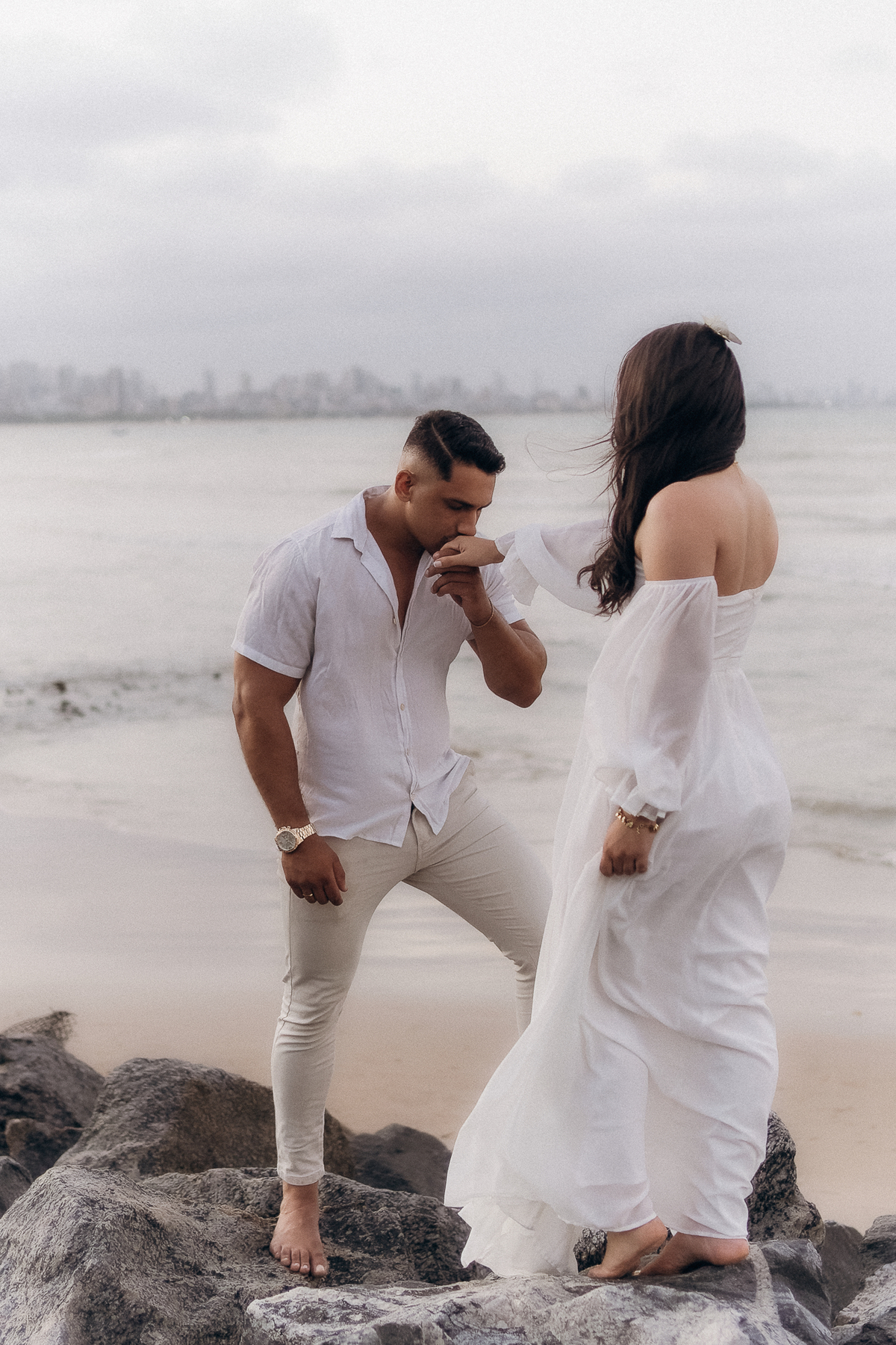 pre wedding ao ar livre em João Pessoa, pré wedding praia do cabo branco, por do sol, praia do cabo branco, pré casamento, ensaio casal, solar cabo branco recepções, João Pessoa, Daniel Araujo fotografia,