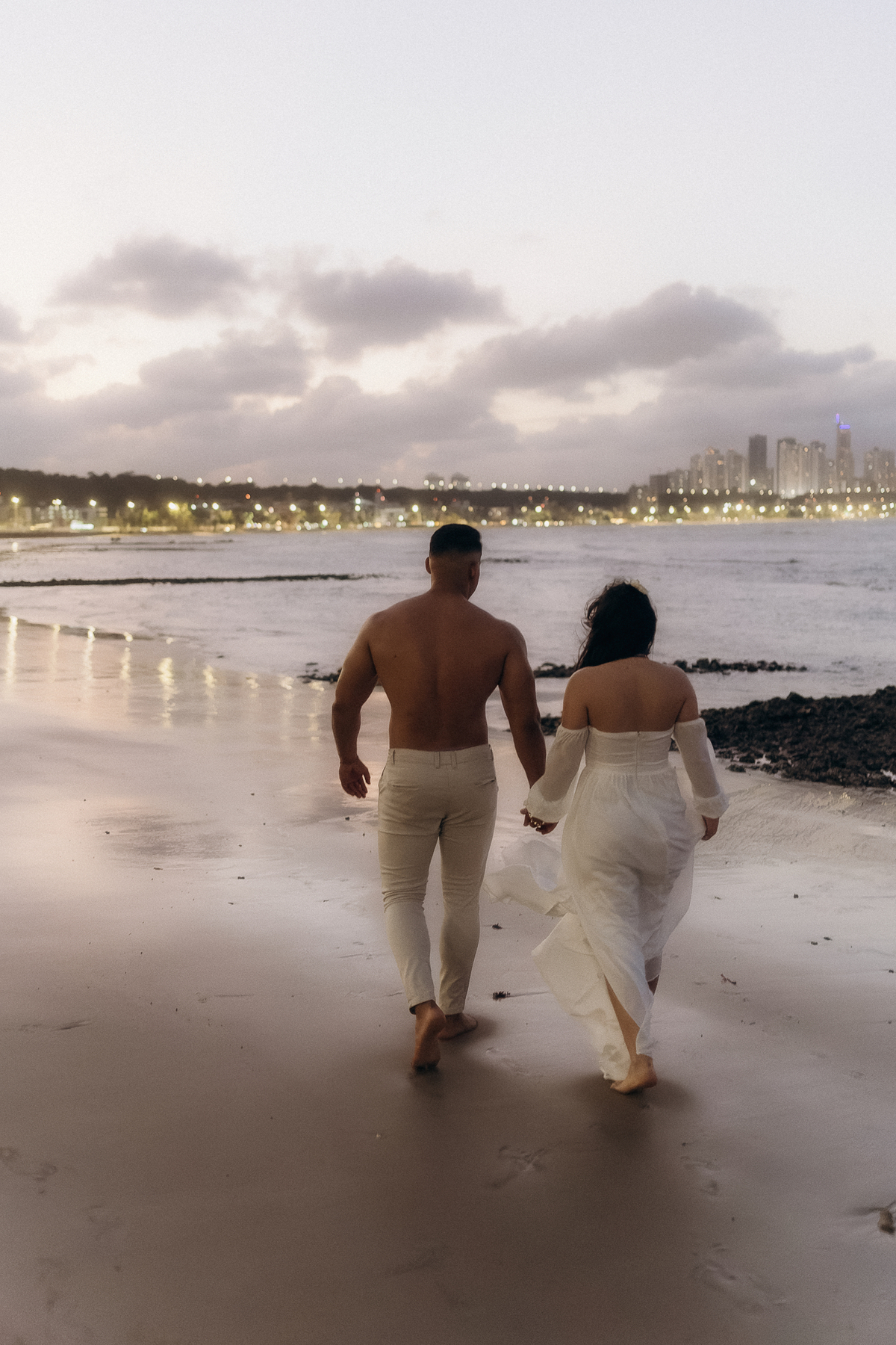 pre wedding ao ar livre em João Pessoa, pré wedding praia do cabo branco, por do sol, praia do cabo branco, pré casamento, ensaio casal, solar cabo branco recepções, João Pessoa, Daniel Araujo fotografia,