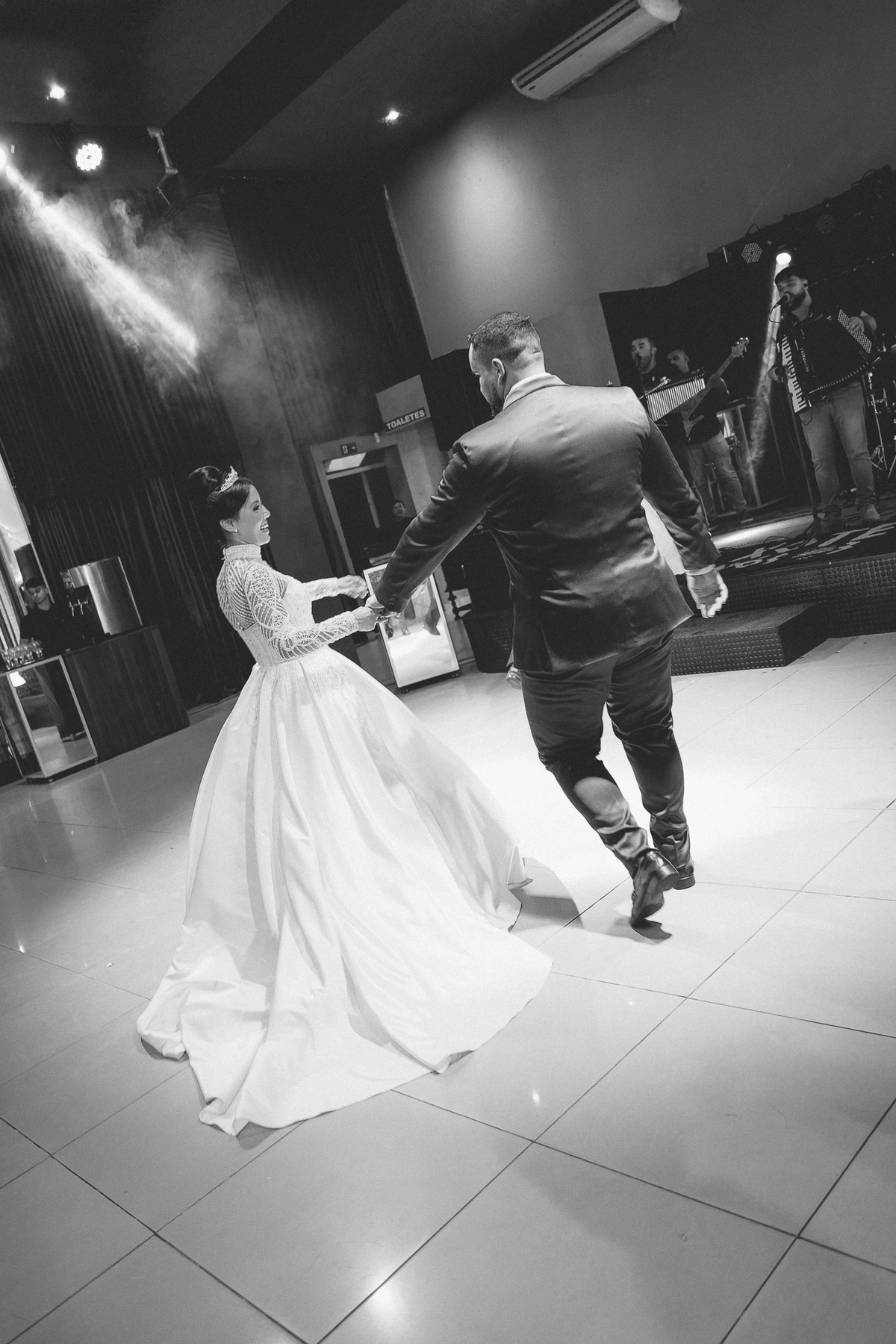 casamento, marriage recepções, igreja mãe dos homens, João Pessoa, entrada do noivo, decoração de casamento, fotos dos noivos, retrato dos noivos, fotos da noiva, fotos do noivo, valsa dos noivos,