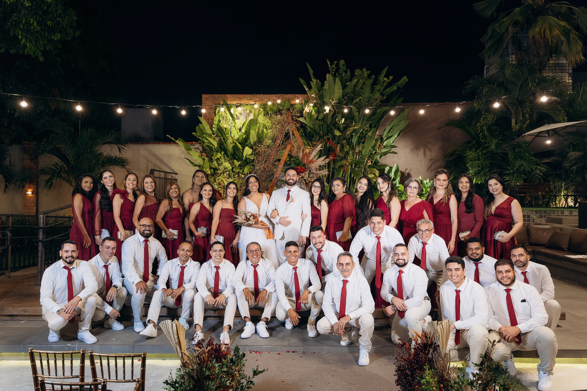 casamento de dia, porto castelo, Santa Rita,  momento de emoção no casamento, cerimonia de casamento de dia, momento do beijo casamento, foto com padrinhos