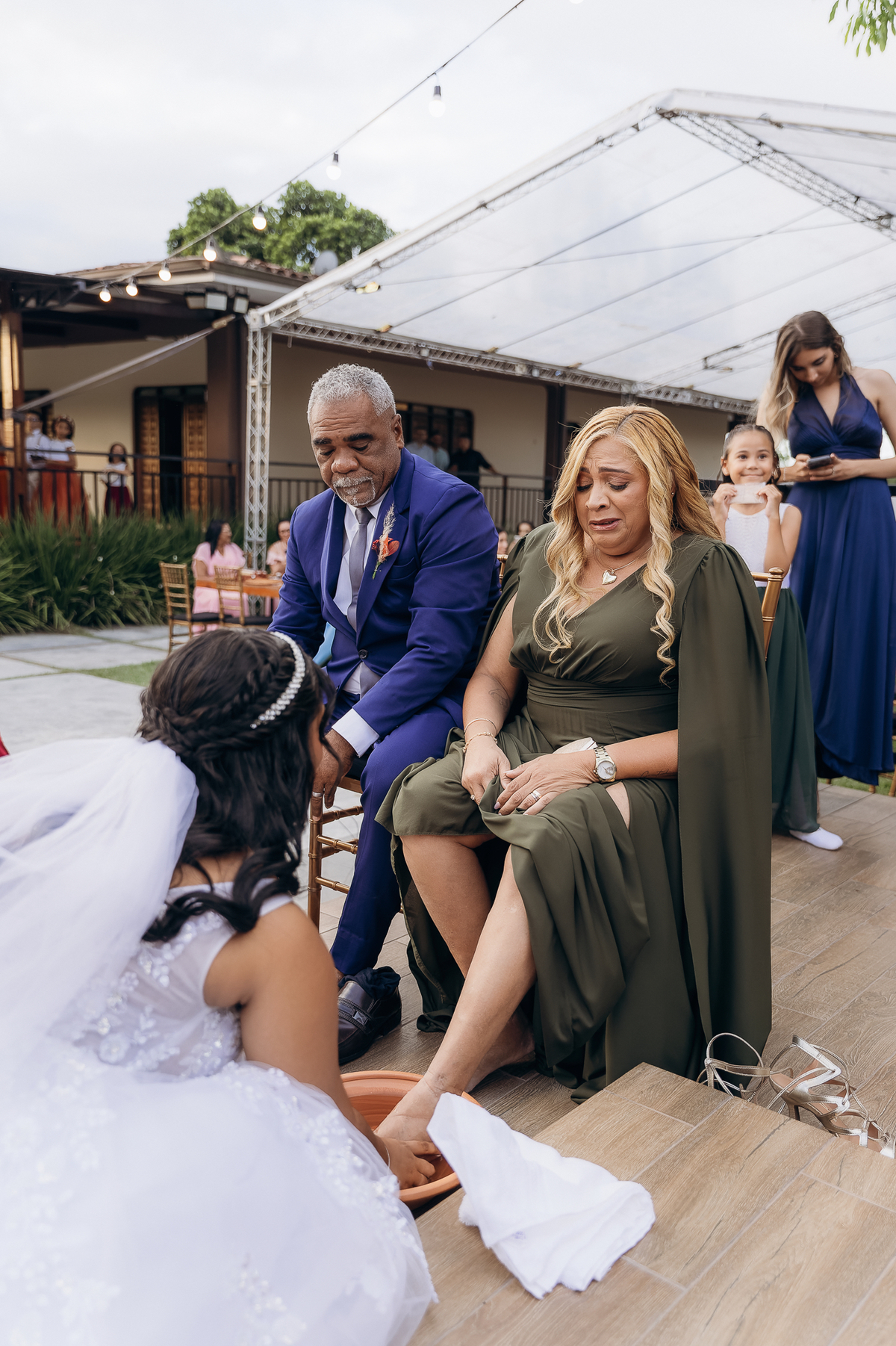 casamento de dia, porto castelo, Santa Rita,  momento de emoção no casamento, cerimonia de casamento de dia, noiva emocionada, lava pés durante o casamento,