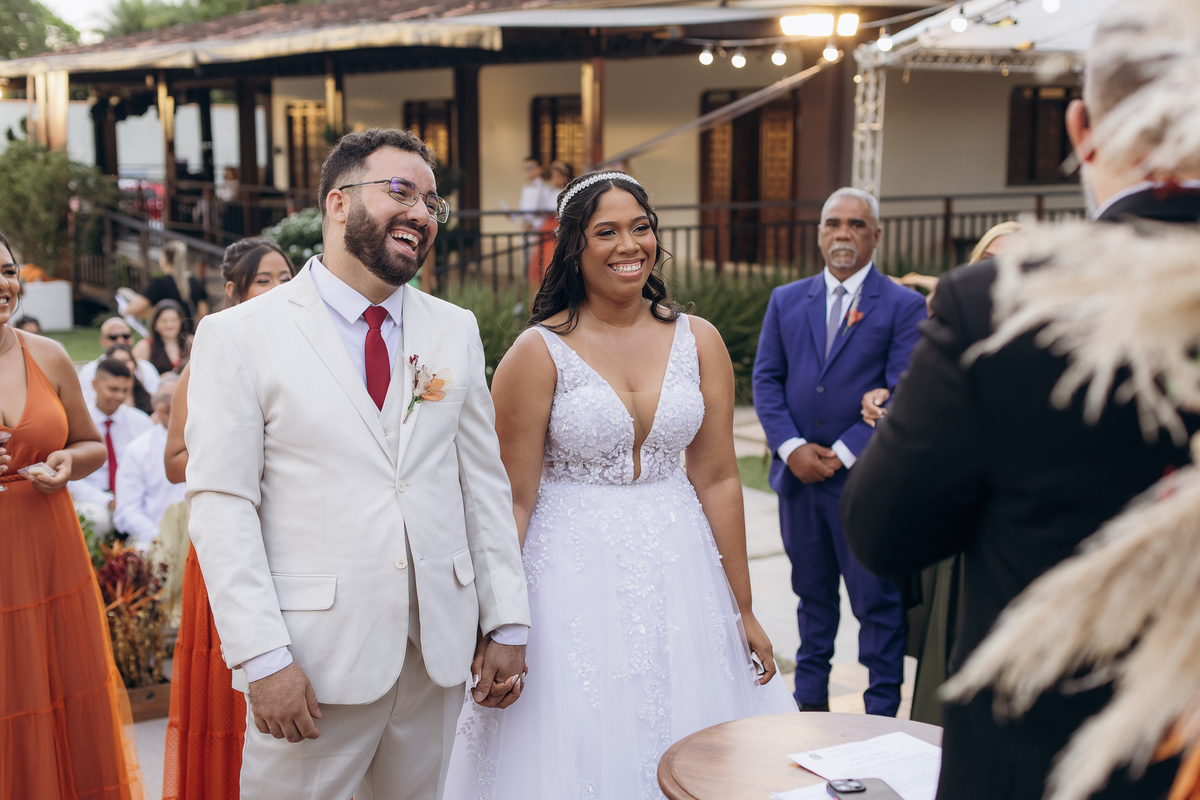 casamento de dia, porto castelo, Santa Rita,  momento de emoção no casamento, cerimonia de casamento de dia, noiva emocionada, 