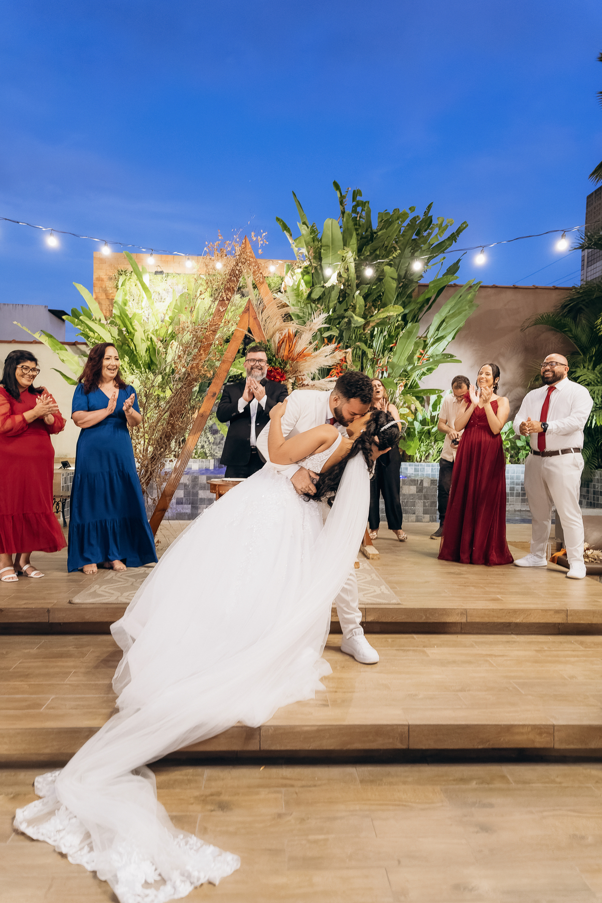 casamento de dia, porto castelo, Santa Rita,  momento de emoção no casamento, cerimonia de casamento de dia, momento do beijo casamento