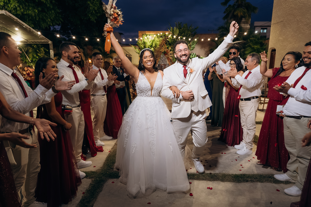 casamento de dia, porto castelo, Santa Rita,  momento de emoção no casamento, cerimonia de casamento de dia, momento do beijo casamento