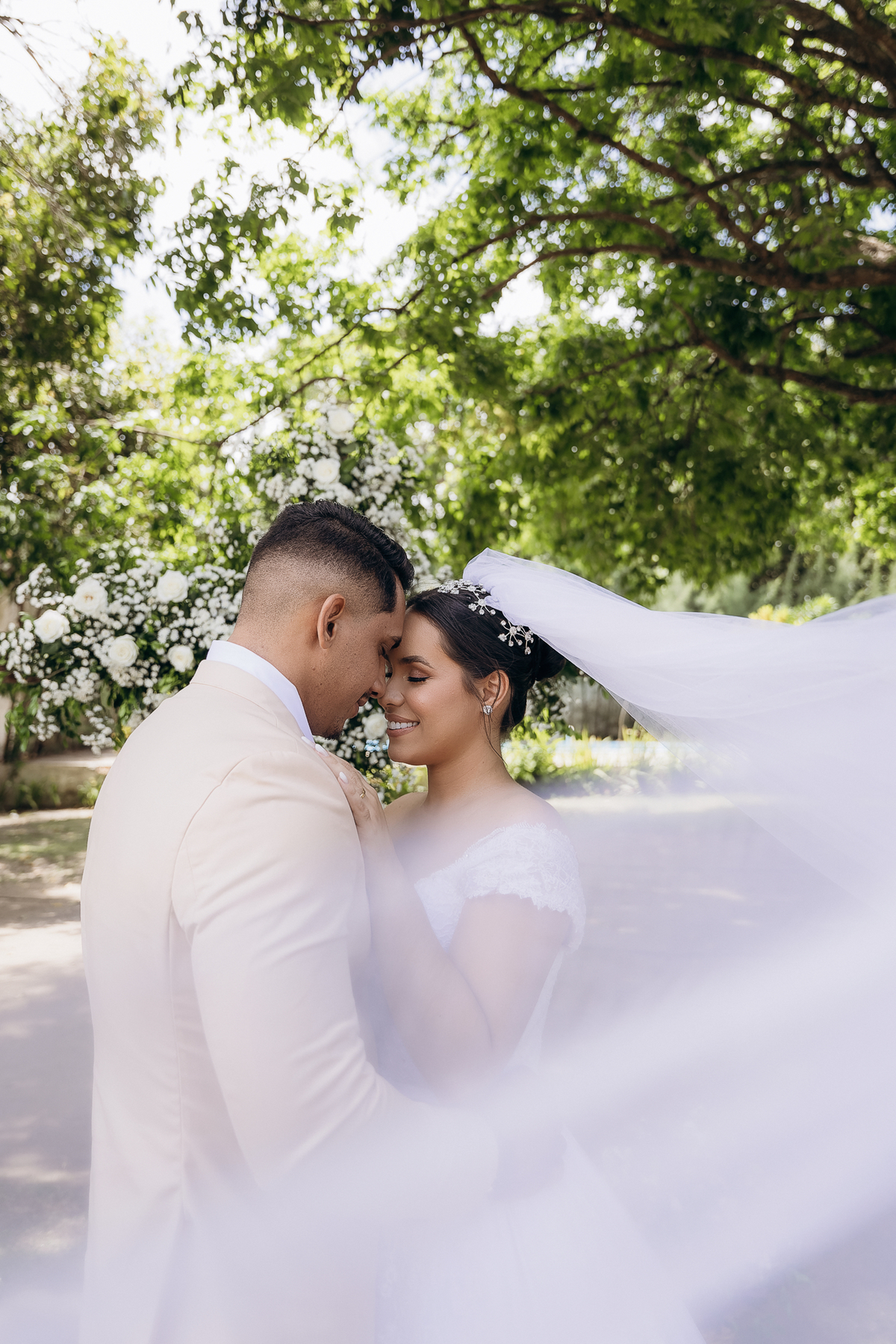 casamento de dia, chácara Lá vie, João Pessoa, Daniel Araujo fotografia, fotografo em João Pessoa, fotografo de casamento, casamento ao ar livre, noivos emocionados,