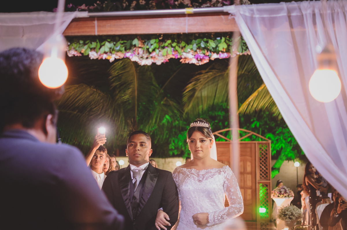 Casamento em João Pessoa - Chácara NBS - Wedding Lucas e Eduarda - fotos expontâneas de casamento - decoração de casamento - entrada da noiva