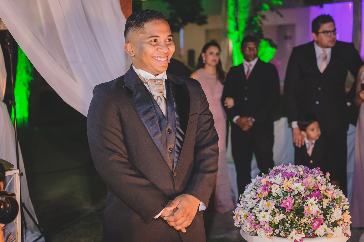 Casamento em João Pessoa - Chácara NBS - Wedding Lucas e Eduarda - fotos expontâneas de casamento - decoração de casamento - entrada da noiva