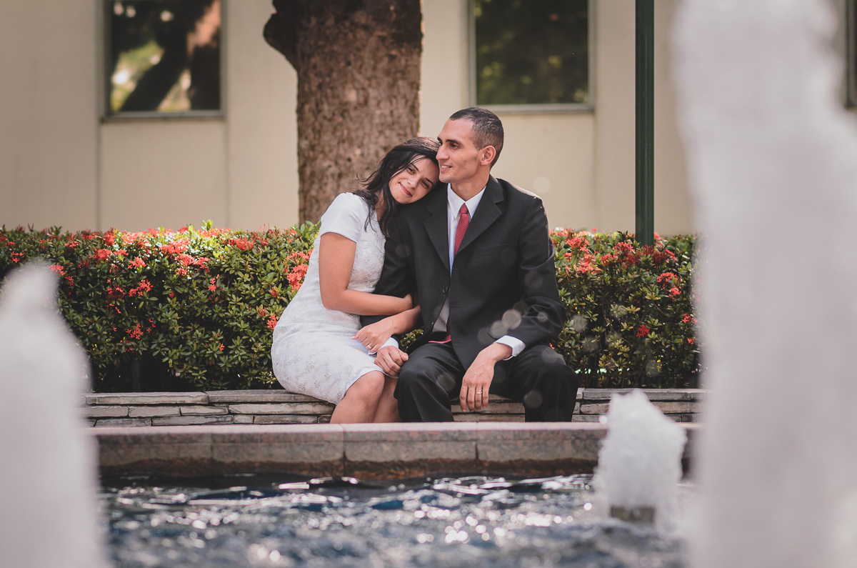 O ensaio de elisangela e giacomo aconteceu no templo mormon na cidade de recife no estado do pernambuco, com fotos lindas e cheias de espontaniedade