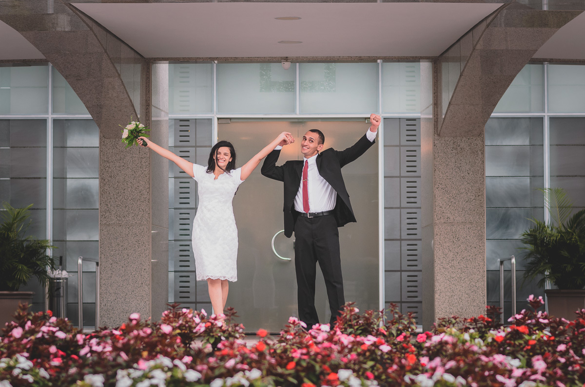 O ensaio de elisangela e giacomo aconteceu no templo mormon na cidade de recife no estado do pernambuco, com fotos lindas e cheias de espontaniedade
