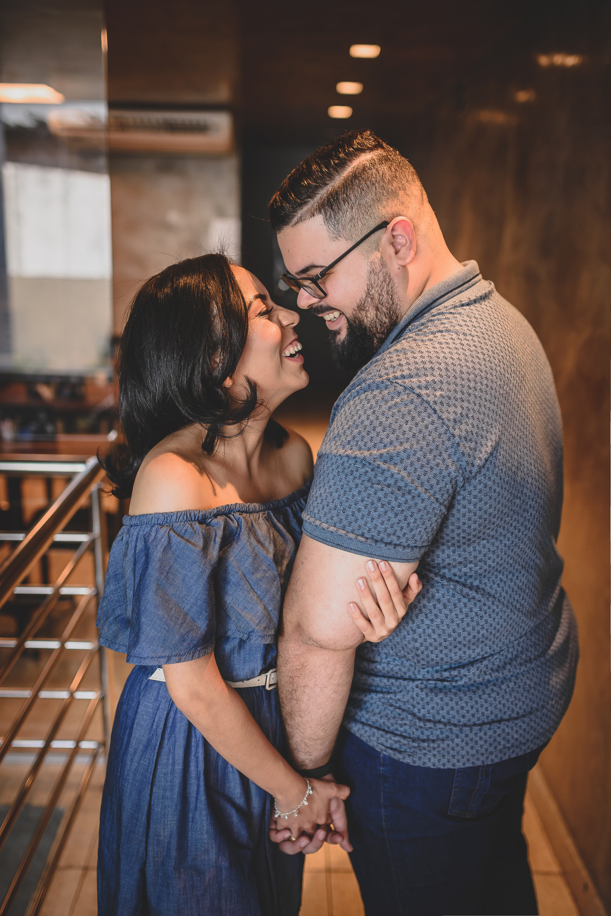 Ensaio na cafeteria Mr. Black Café JP, pré wedding cafeteria, pré casamento, ensaio de casal, Fotos criativas em Cafeteria, Santa Farra JP,