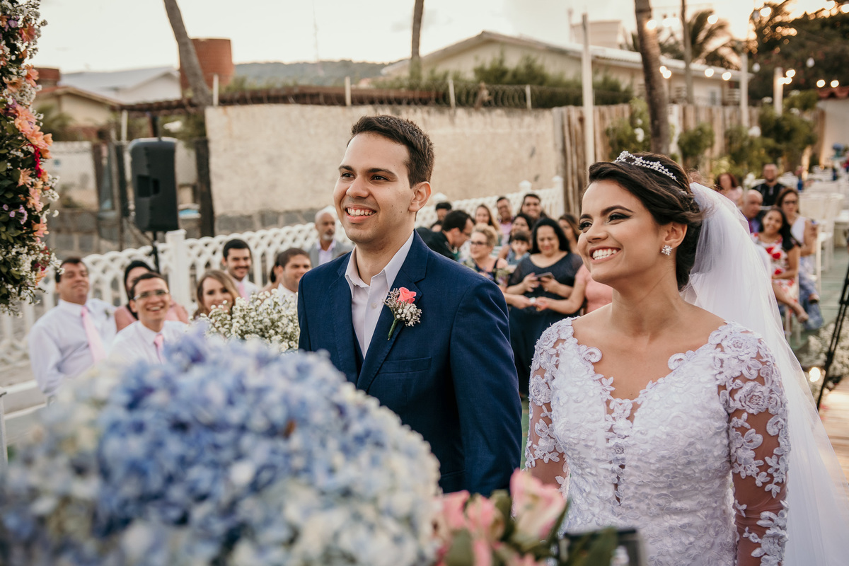 casamento, wedding, ilha de Itamaracá, pernambuco, recife, João Pessoa, forte Orange, fotos emocionantes de casamento, fotos  casamento na praia, cerimonia de casamento, casamento na praia, ,convidados emocionados, noivos espontâneos, noivos felizes,
