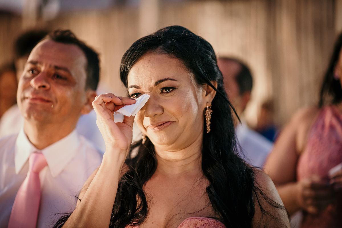 casamento, wedding, ilha de Itamaracá, pernambuco, recife, João Pessoa, forte Orange, fotos emocionantes de casamento, fotos  casamento na praia, cerimonia de casamento, casamento na praia, ,convidados emocionados, votos dos noivos, noivos felizes,