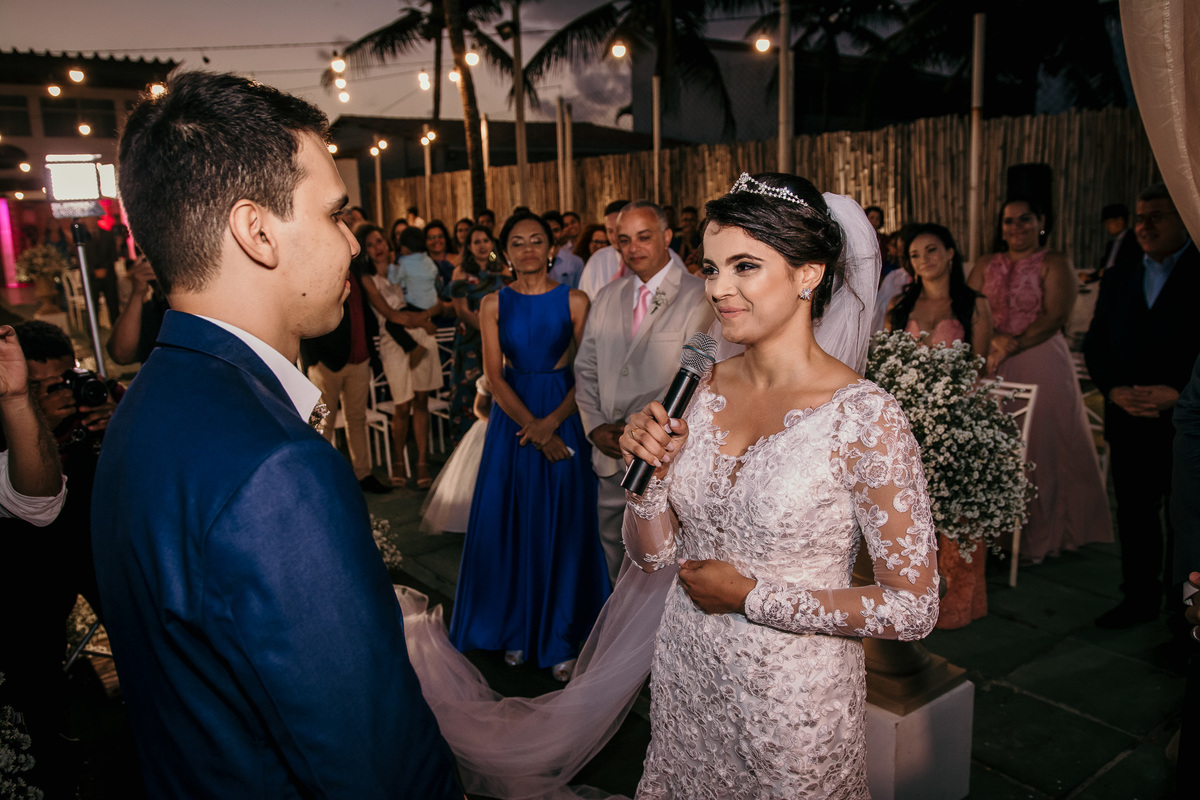 casamento, wedding, ilha de Itamaracá, pernambuco, recife, João Pessoa, forte Orange, fotos emocionantes de casamento, fotos  casamento na praia, cerimonia de casamento, casamento na praia, ,convidados emocionados, votos dos noivos, noivos felizes,