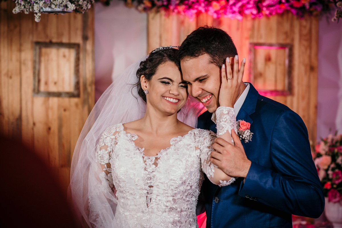 casamento, wedding, ilha de Itamaracá, recife, João Pessoa, forte Orange, fotos emocionantes de casamento, fotos  casamento na praia, cerimonia de casamento, casamento na praia, ,convidados emocionados, fotos posadas dos noivos, noivos felizes,