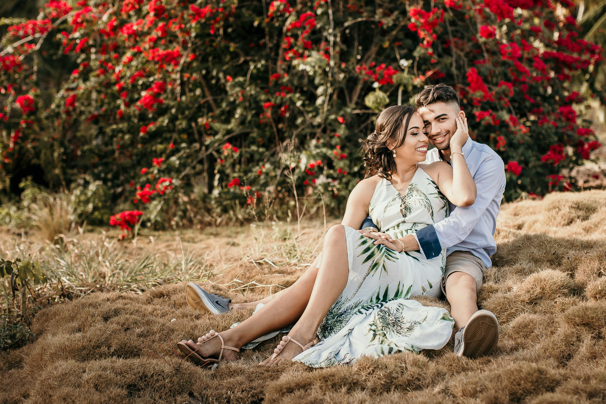 fotos ensaio pré casamento, pré wedding, BR 101, Praia de Lucena, fotos criativas de casal, fotos espontâneas pré wedding, fotografo de João Pessoa, fotografo em Santa Rita, fotografo em Bayeux, Igreja da Guia, fotos de casal na pista, fotos no jardim