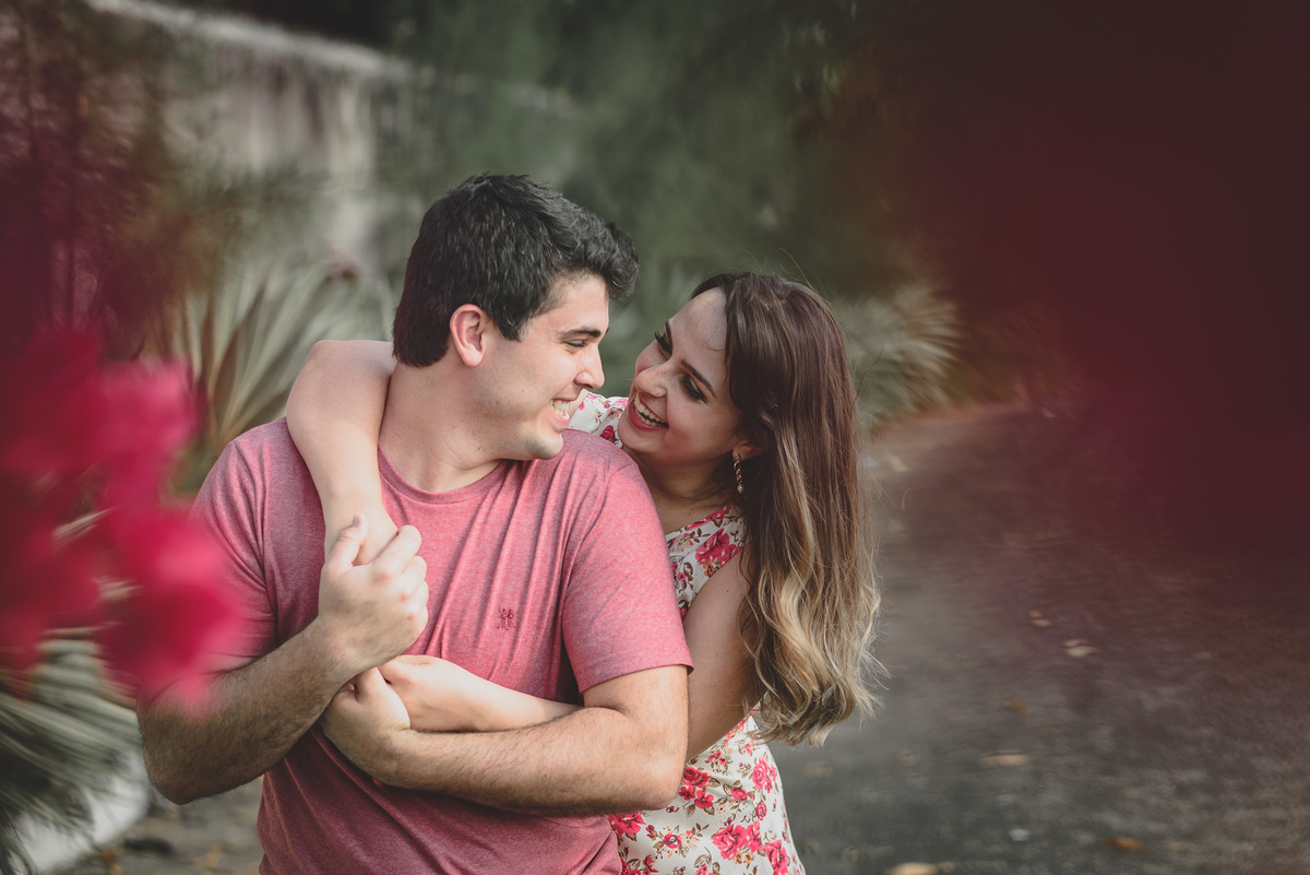 ensaio pré casamento, praia de tambaba, fotos de pré casamento espontaneas e criativas, fotos pré casamento na praia, dedo de Deus, praia de tambaba, litoral sul da paraíba, fotografo de João Pessoa, ensaio pré wedding na praia, Dedo de Deus, 