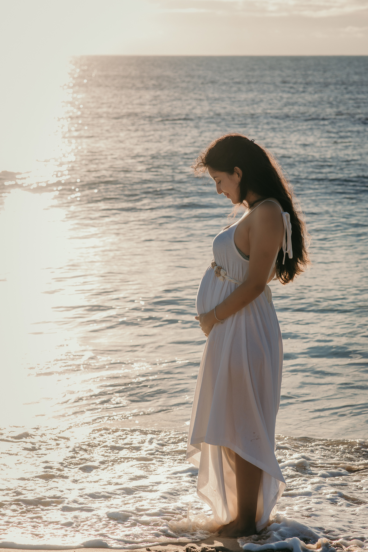 Ensaio ao nascer do sol, ensaio gestante, praia do cabo branco, João Pessoa, pra de João Pessoa, por do sol em João Pessoa