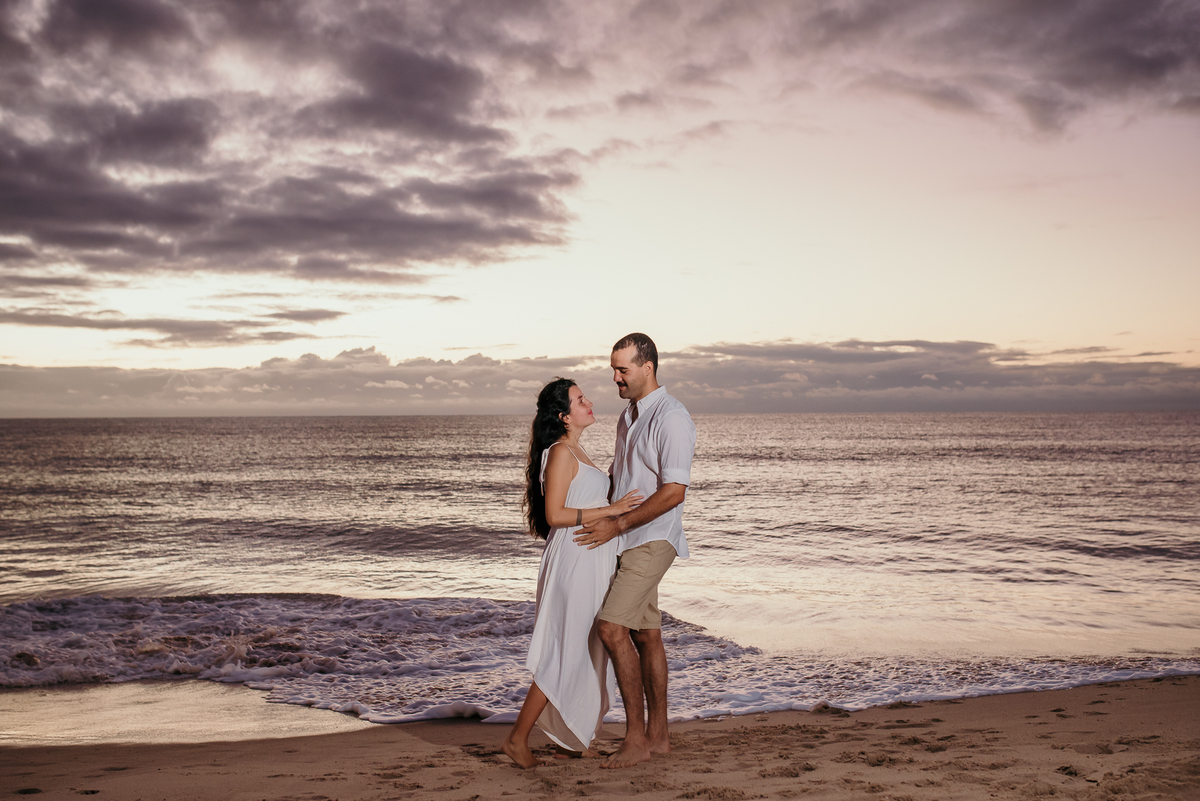 Ensaio ao nascer do sol, ensaio gestante, praia do cabo branco, João Pessoa, pra de João Pessoa, por do sol em João Pessoa