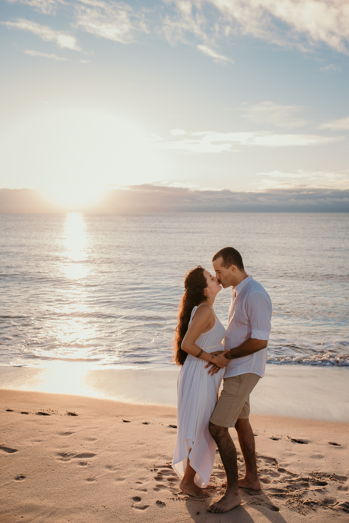 Ensaio ao nascer do sol, ensaio gestante, praia do cabo branco, João Pessoa, pra de João Pessoa, por do sol em João Pessoa