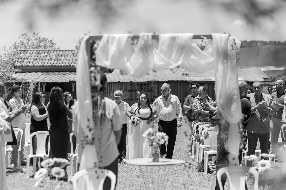 Entrada da Noiva - Chácara 4i Pindamonhangaba - Studio i