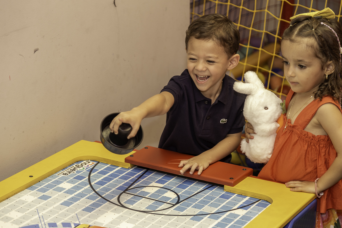 Capturando a essência da infância: aniversário de 4 anos.