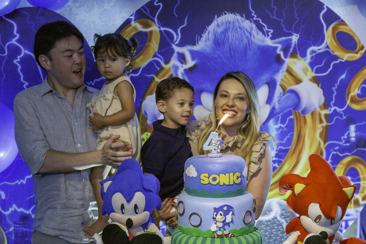 Hora do parabéns no Salão Blue Pepper Taubaté.