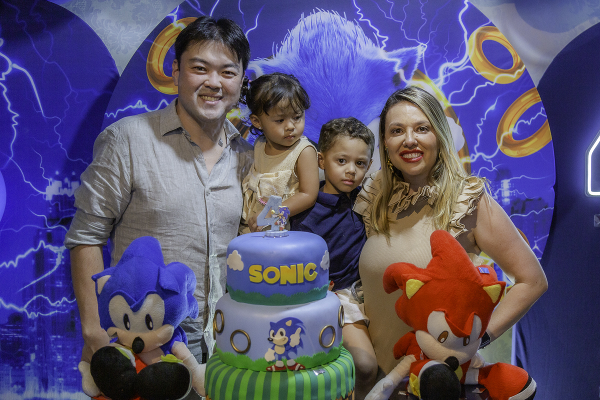 Hora do parabéns no Salão Blue Pepper Taubaté.