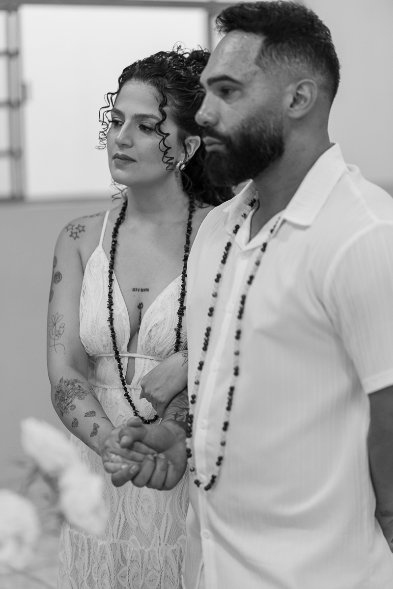 Momentos reais e espontâneos do casamento de Dani e Flávio. O olhar atento de Dan Martins, fotógrafo há 13 anos.